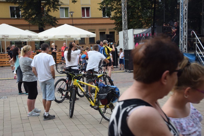 Niedziela Rockowa na placu Baczyńskiego w Tychach