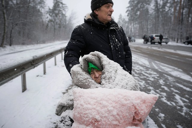 Miliony Ukraińców mogą szukać schronienia przed nadchodzącymi mrozami. Zdjęcie ilustracyjne