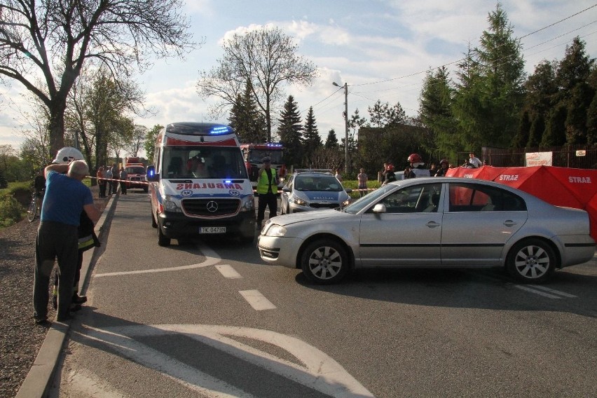 Wypadek w Górnie. Zderzenie aut i potrącenie dziecka 