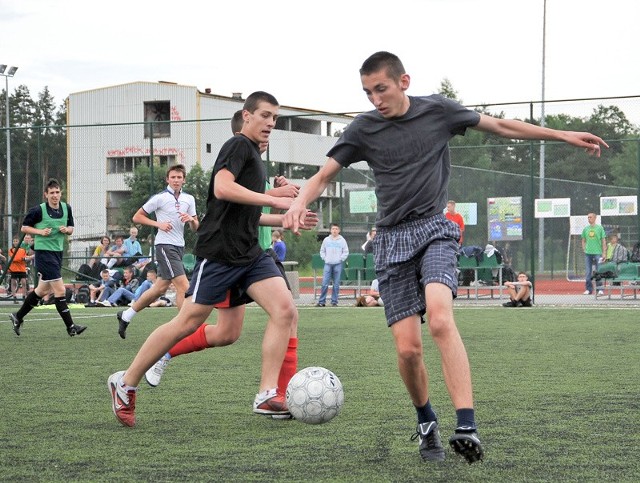 Na boisku Orlika w Kleosinie rozgrywany jest turniej pod nazwą Nasze Małe Euro.
