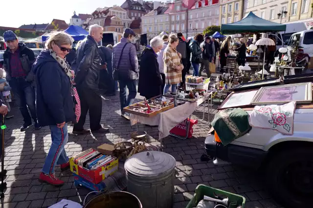 Lubelska Giełda Staroci odbywa się w każdą ostatnią niedzielę miesiąca.