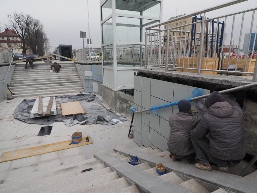 Regularnie zaglądamy na plac budowy, jaki stanowi  obecnie...