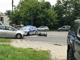 Kraków. Potrącenie motocyklisty na skrzyżowaniu ulic Nad Dłubnią i Kocmyrzowskiej. Utrudnienia w ruchu