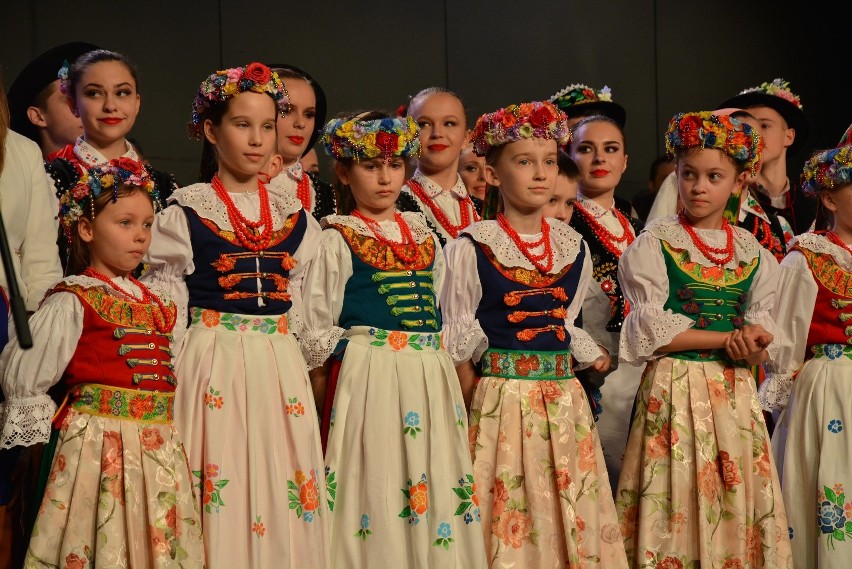 Folklor na najwyższym poziomie. Zespół Pieśni i Tańca "Śląsk" uświetnił jubileusz ZPiT "Dobczyce"