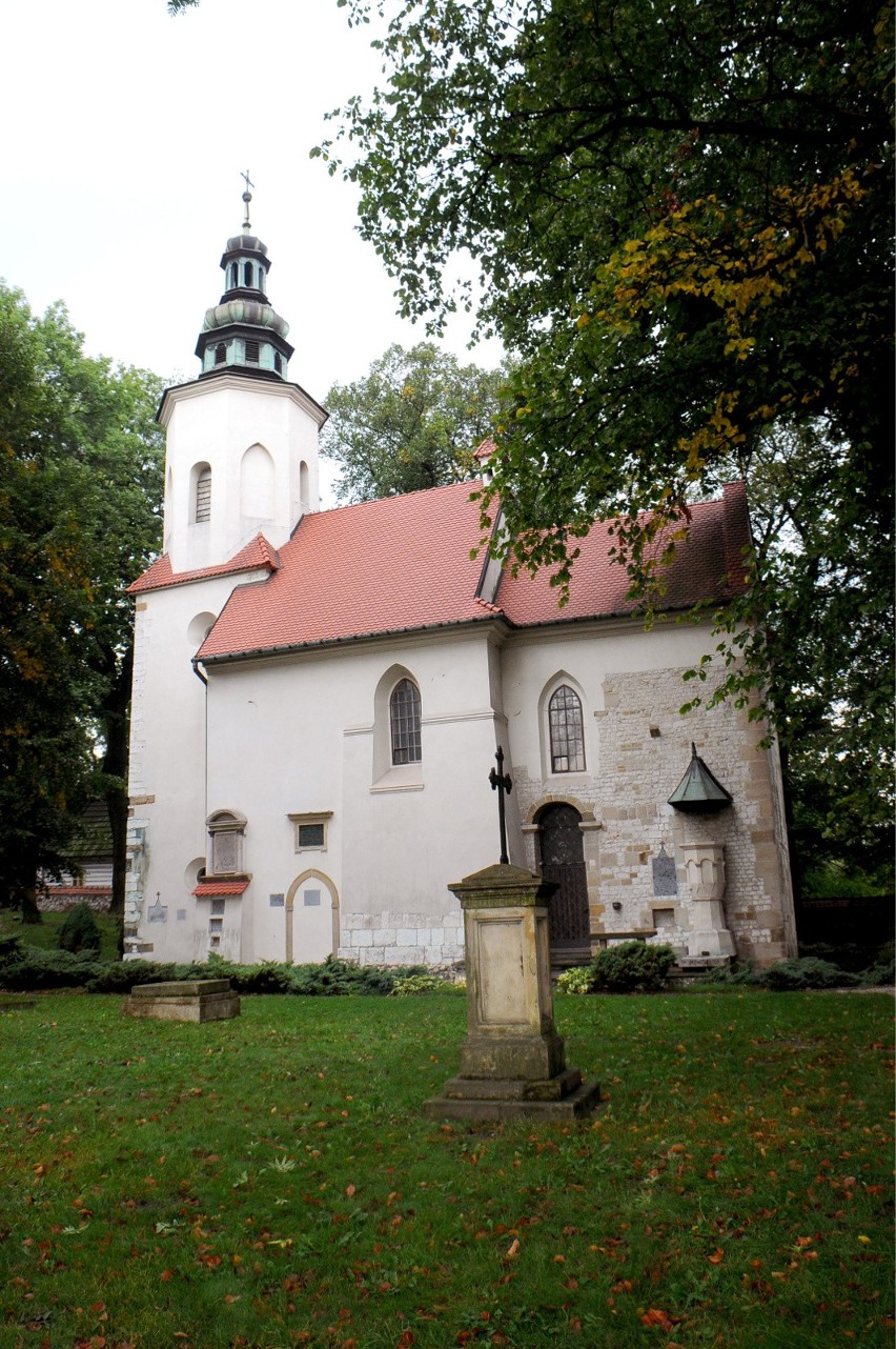 5. Kościół Najświętszego Salwatora (ul. św. Bronisławy 9) -...