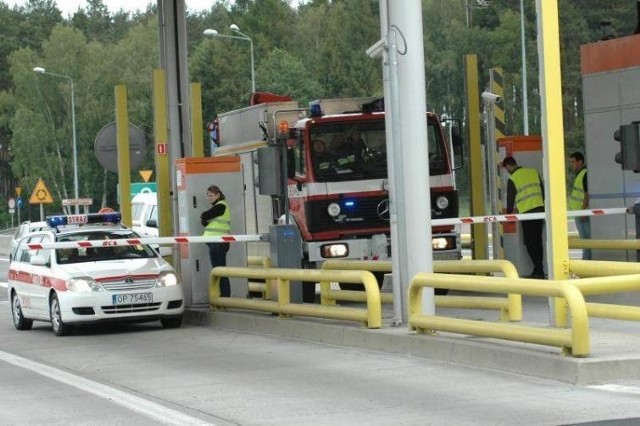Jak strażacy mają ratować ofiary wypadków na autostradzie A4? [ćwiczenia]