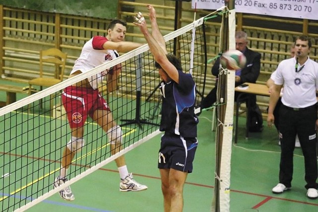 SKS Hajnówka oddał w sobotę Stoczniowcowi Gdańsk tylko jednego seta. W ataku Daniel Saczko.