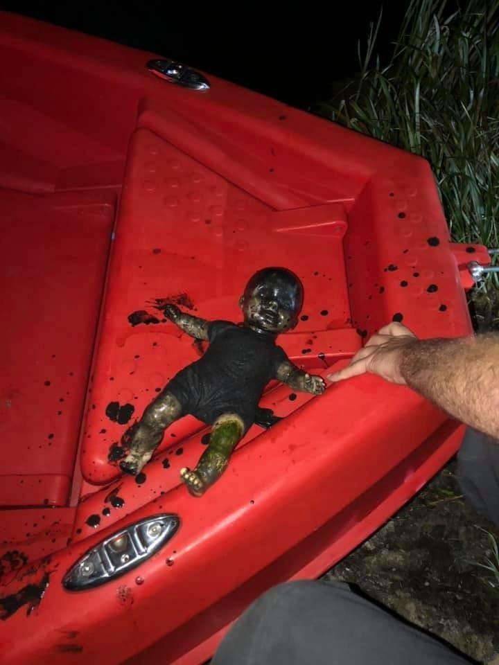 Strażacy szukali w Przemszy ciała dziecka, znaleźli lalkę....