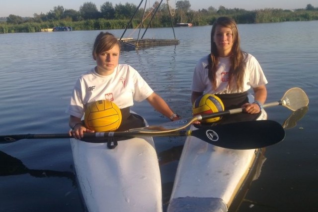 Rzeszowianki Marlena Madej (z lewej) i Paula Ledniowska miały okazję zagrać na mistrzostwach świata.