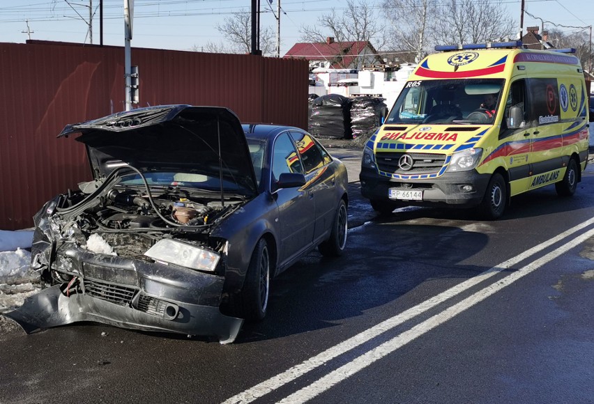 Zderzenie fiata z audi na ul. Lwowskiej w Przemyślu. Na szczęście nikt nie został ranny [ZDJĘCIA]