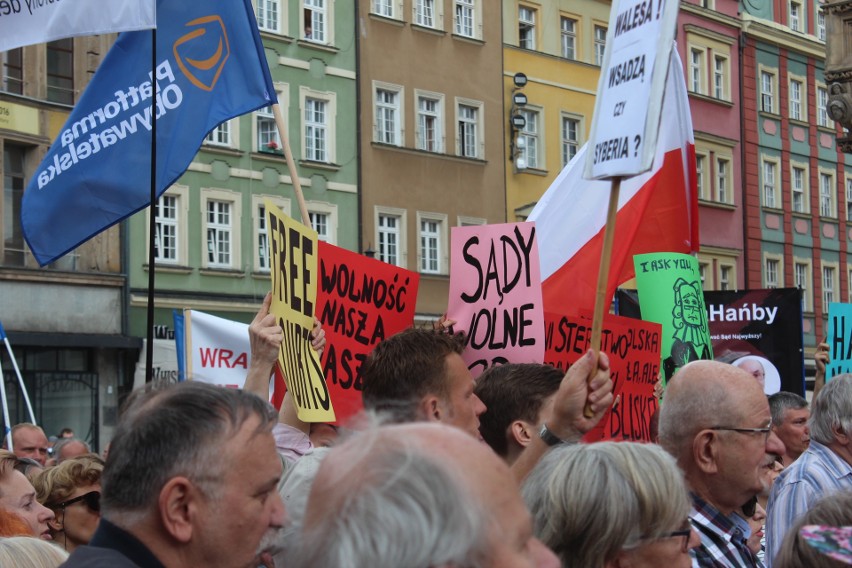 Protest "Nie damy zawłaszczyć Polski"