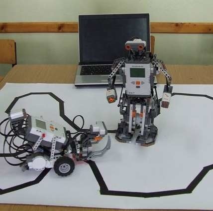 Licealiści z Otmuchowa budują roboty