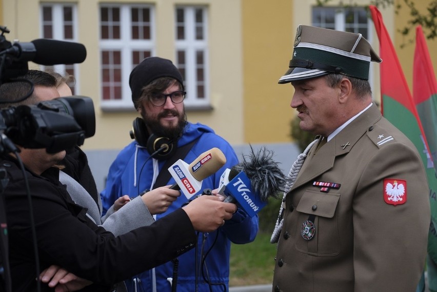 Pułkownik Dariusz Adamczyk zakończy pracę na stanowisku...