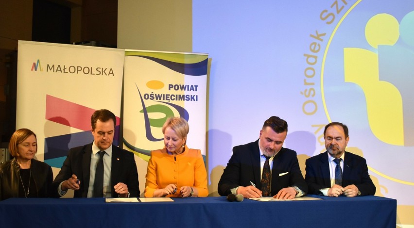 W SOSW w Oświęcimiu podpisano umowę o wsparciu przez...