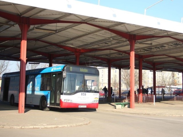 Autobusy linii podmiejskich po kilku latach wróciły na dworzec przy ulicy Wernera.
