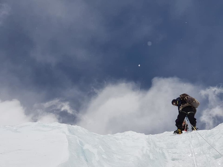 Szczepan Brzeski z Bochni zdobył Everest, a Sylwia Bajek -...