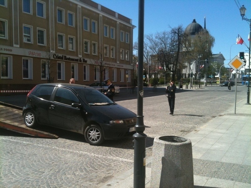 Uwaga, na trasie konduktu pogrzebowego marszałka Putry dziś nie wolno parkować (zdjęcia)