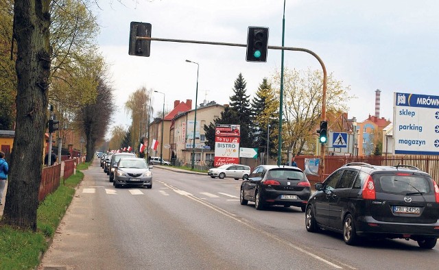 Ulica Kołobrzeska w Białogardzie jest częścią ważnej drogi wojewódzkiej nr 163. W wakacje ruch tutaj wzrasta nawet dwukrotnie. W tym roku kierowcy muszą przygotować się na utrudnienia