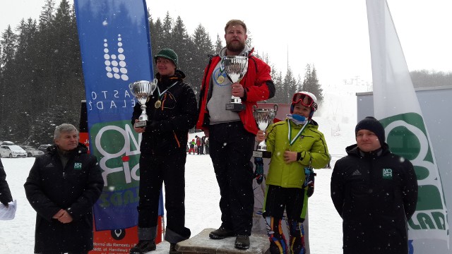 XII Mistrzostwa Czeladzi w Narciarstwie i Snowboardzie na stoku Złoty Groń w Istebnej