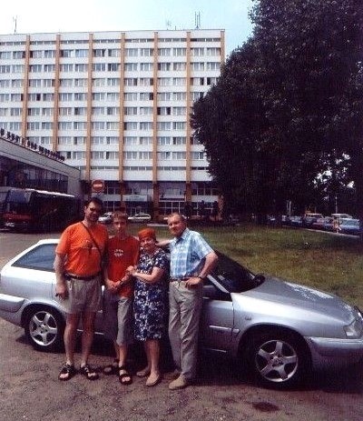 Jerzy Gruszczyński z synem Piotrem, wnukiem Michałem i...