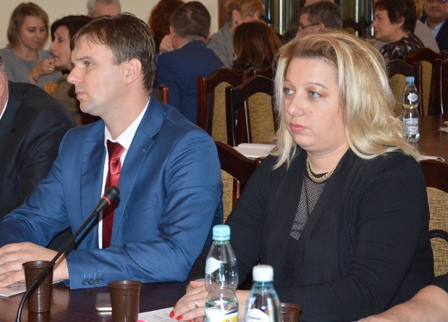 Sylwia Suchecka będzie kierować Komisją Promocji, Oświaty, Kultury i Sportu, a Grzegorz Placek Komisją Rolnictwa, Rozwoju Gospodarczego i Rynku Pracy