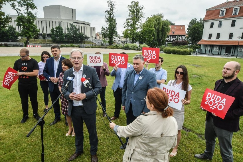 Kampania wyborcza w Bydgoszczy na finiszu - sztaby podsumowują i zachęcają do głosowania [zdjęcia]