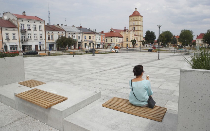 Tak wygląda Leżajski Rynek po rewitalizacji [ZDJĘCIA]