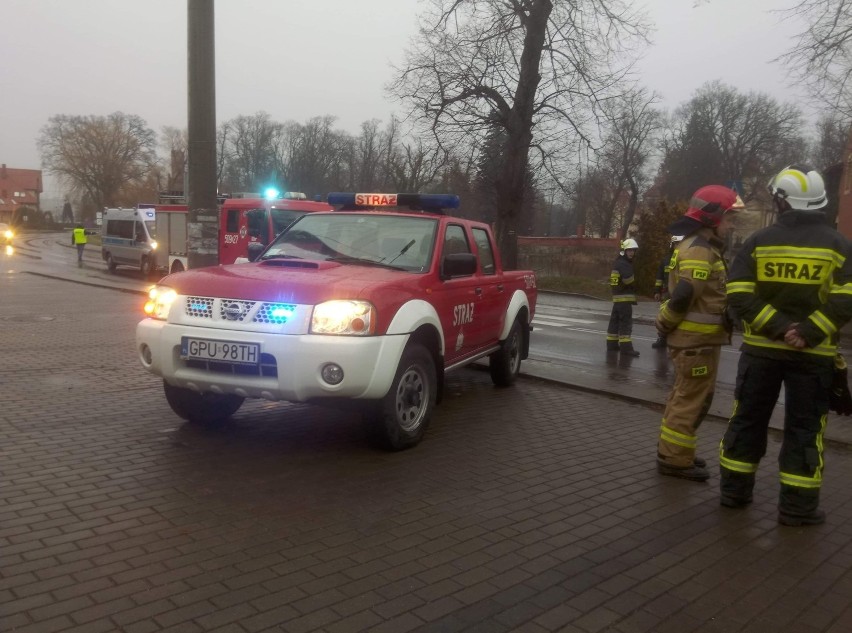 Potrącenie matki z córką w Krokowej 28.01.2020. Policja ustala okoliczności wypadku w powiecie puckim