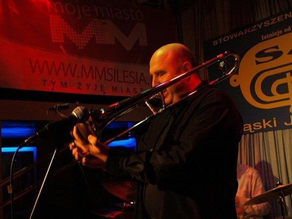 Wśród wykładowców, którzy poprowadzą warsztaty, znajdują się uznani mistrzowie, między innymi Grzegorz Nagórski, grający na puzonie.