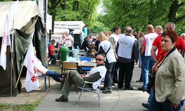 Rolnicy popierają protest Solidarności przeciwko degradacji Pomorza Zachodniego.