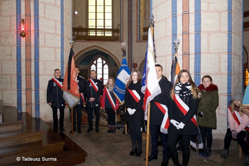 Stargard bez prezydenta. Ostatnie pożegnanie: msza w kolegiacie, kondukt żałobny, pogrzeb [zdjęcia]