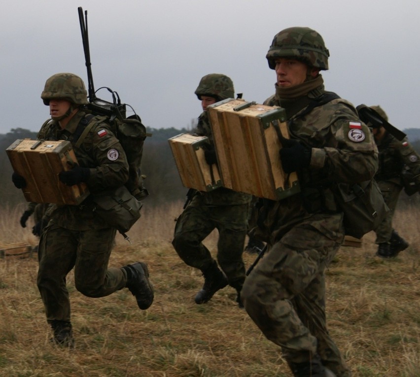 Wojsko: czołgi mają jeździć w Biedrusku nie po poligonie,...