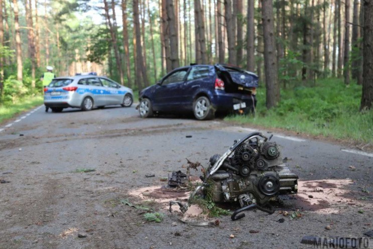 Wypadek na drodze pomiędzy Komprachcicami a Szydłowem.