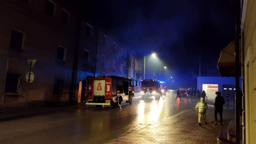 Zdjęcie strażaków z sobotniej akcji w Działoszycach.