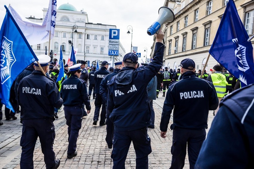 Na początku października policjanci protestowali w Warszawie