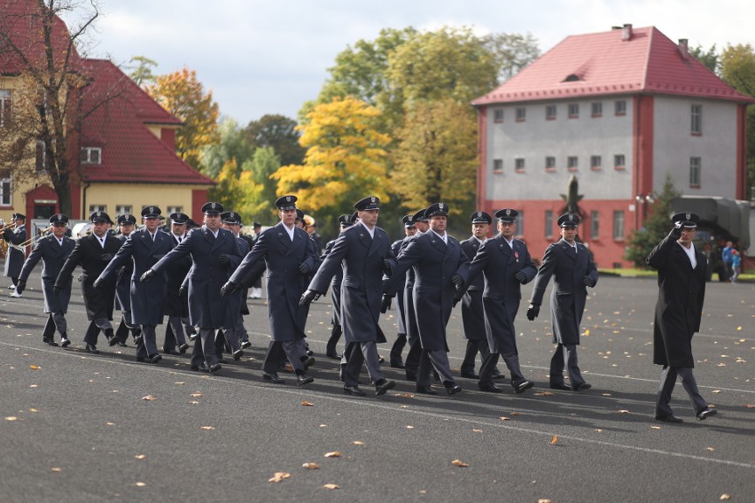 Bytomskie koszary wojskowe otwarte. 34. Śląski Dywizjon...