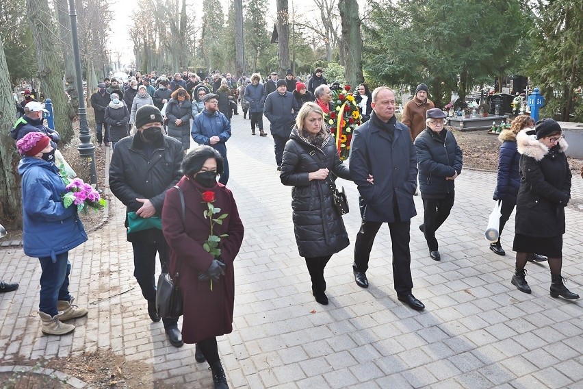 Pogrzeb Antoniego Gucwińskiego we Wrocławiu rozpoczął się w...