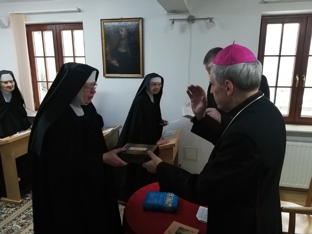 Wybrano nową ksienię w klasztorze si&oacute;str klarysek w Sandomierzu - ponownie została nią siostra Kazimiera Gerlach.