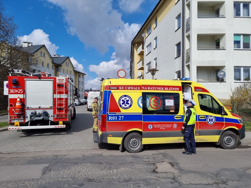 Wypadek w Przemyślu. Na ul. Równej dostawczy mercedes potrącił pieszego [ZDJĘCIA]