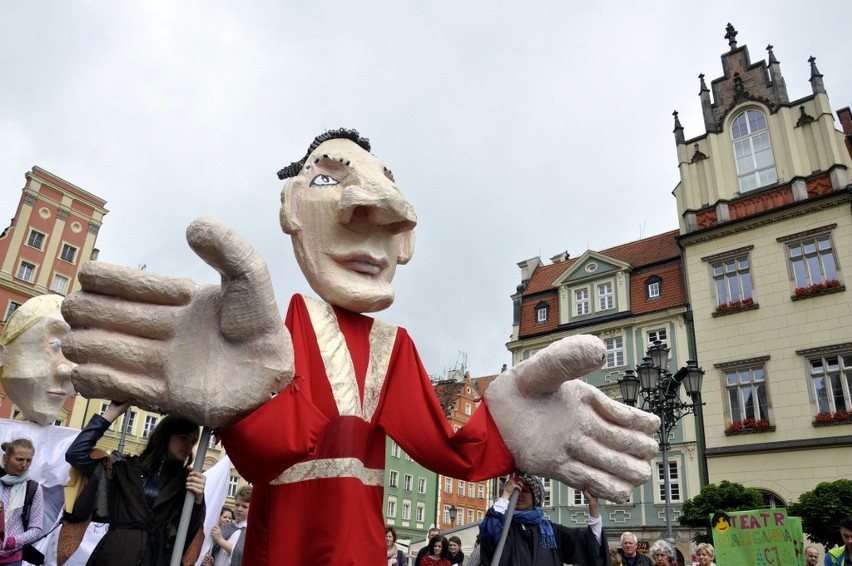 Wrocław: Kolorowa parada odważnych dzieci, czyli Brave Kids na Rynku (ZDJĘCIA, FILM)