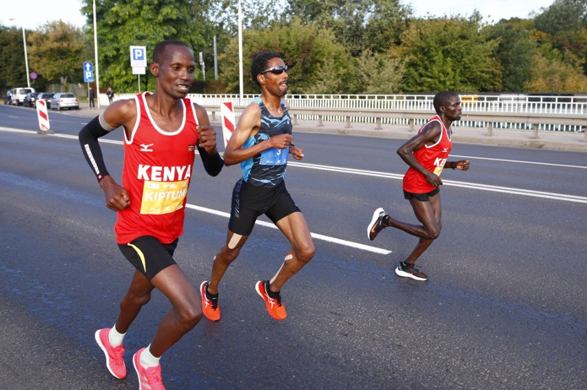 Yared Shegumo (AZS AWF Warszawa) i Monika Andrzejczak (RAZ...