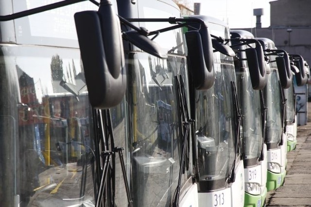 Komunikacja miejska wprowadziła w piątek 8 czerwca sobotni rozkład jazdy autobusów