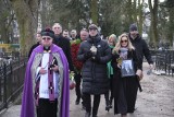Pogrzeb Piotra Wysockiego. Aktor znany z seriali spoczął na cmentarzu w Toruniu 