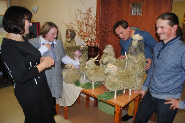 Mieszkańcy gminy Słupsk i Damnicy wykonali szopki bożonarodzeniowe.