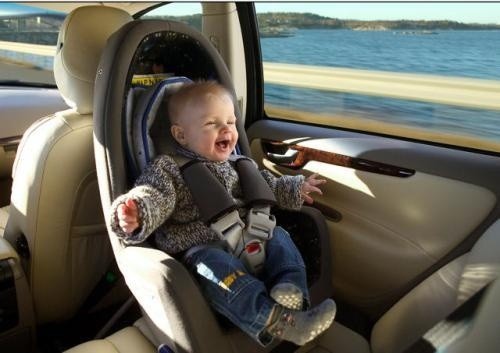 Fot. Volvo: Przewożenie dziecka w foteliku może mu uratować życie w razie kolizji czy wypadku