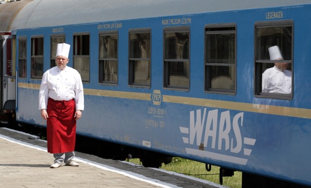 – Głównym celem spółki WARS jest rozwój gastronomii kolejowej w pociągach oraz stacjonarnych usług cateringowych – przekazał Bębenek