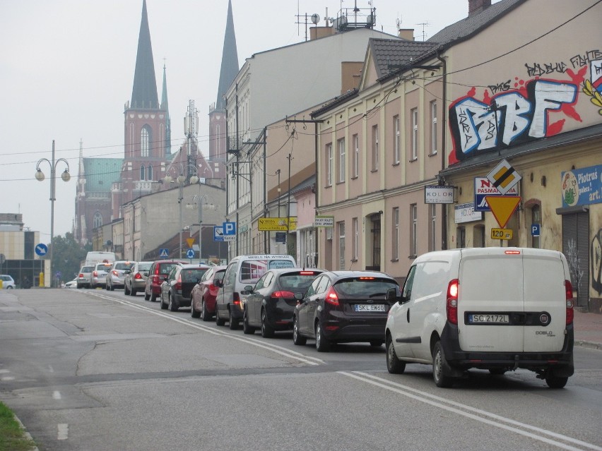 Ogromne korki w Częstochowie. Zobacz, co się stało po zamknięciu wjazdu na DK1 [ZDJĘCIA]