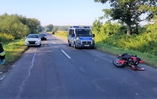 29-latek z powiatu stalowowolskiego kierując audi zderzył się z kierującym skuterem (ZDJĘCIA)