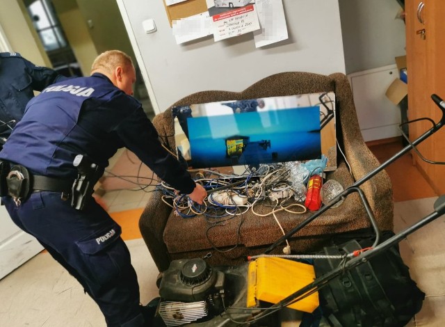 42-letni brodniczanin ukradł kosiarkę, przedłużacze i elektroniczny obraz