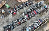 Właściciel firmy w powiecie wschowskim nielegalnie demontował pojazdy. Grozi mu pół miliona złotych kary! 